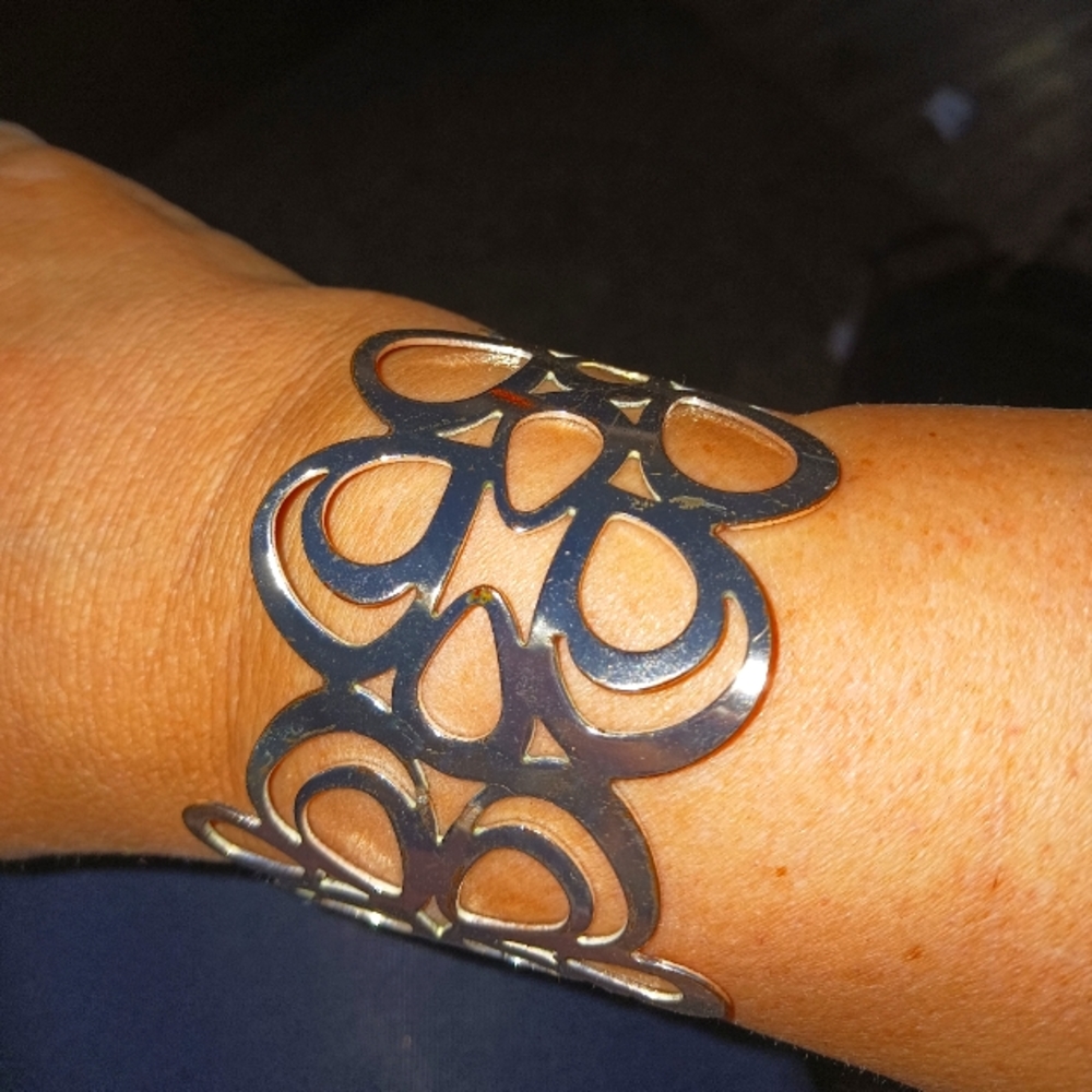 Park Lane Chic Floral Bracelet